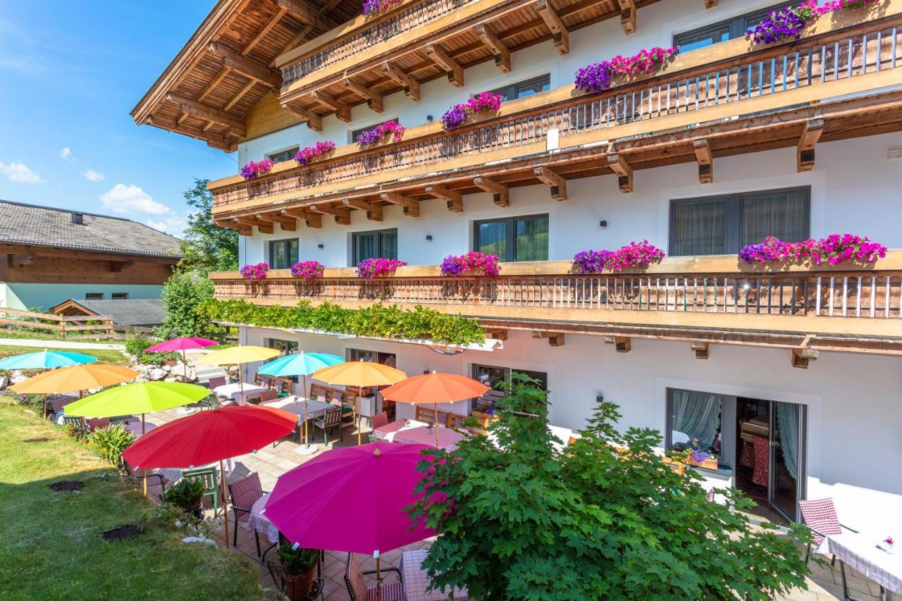 Pension Pinzgauer Hof Maria Alm am Steinernen Meer Exteriör bild