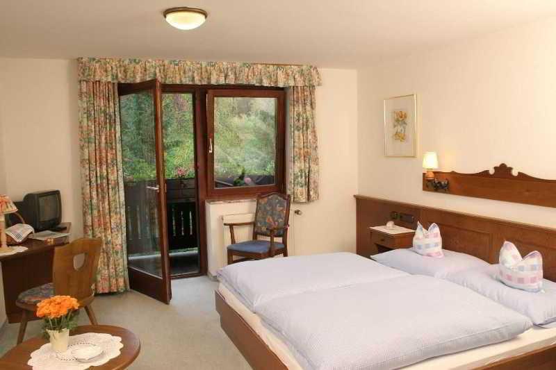 Pension Pinzgauer Hof Maria Alm am Steinernen Meer Exteriör bild
